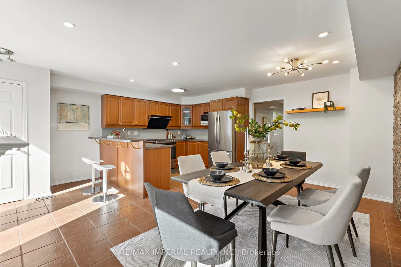 94, Littlewood, 1015 - RO River Oaks, Oakville