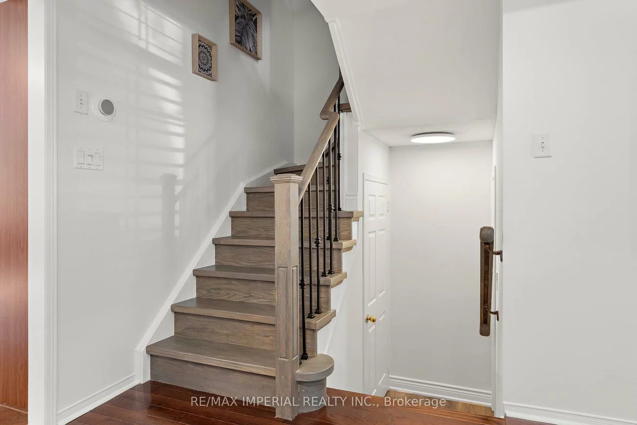 94, Littlewood, 1015 - RO River Oaks, Oakville