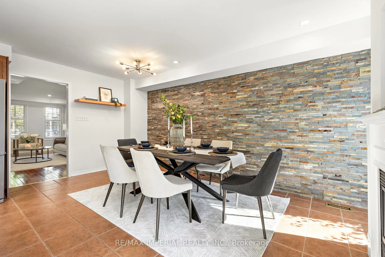 94, Littlewood, 1015 - RO River Oaks, Oakville