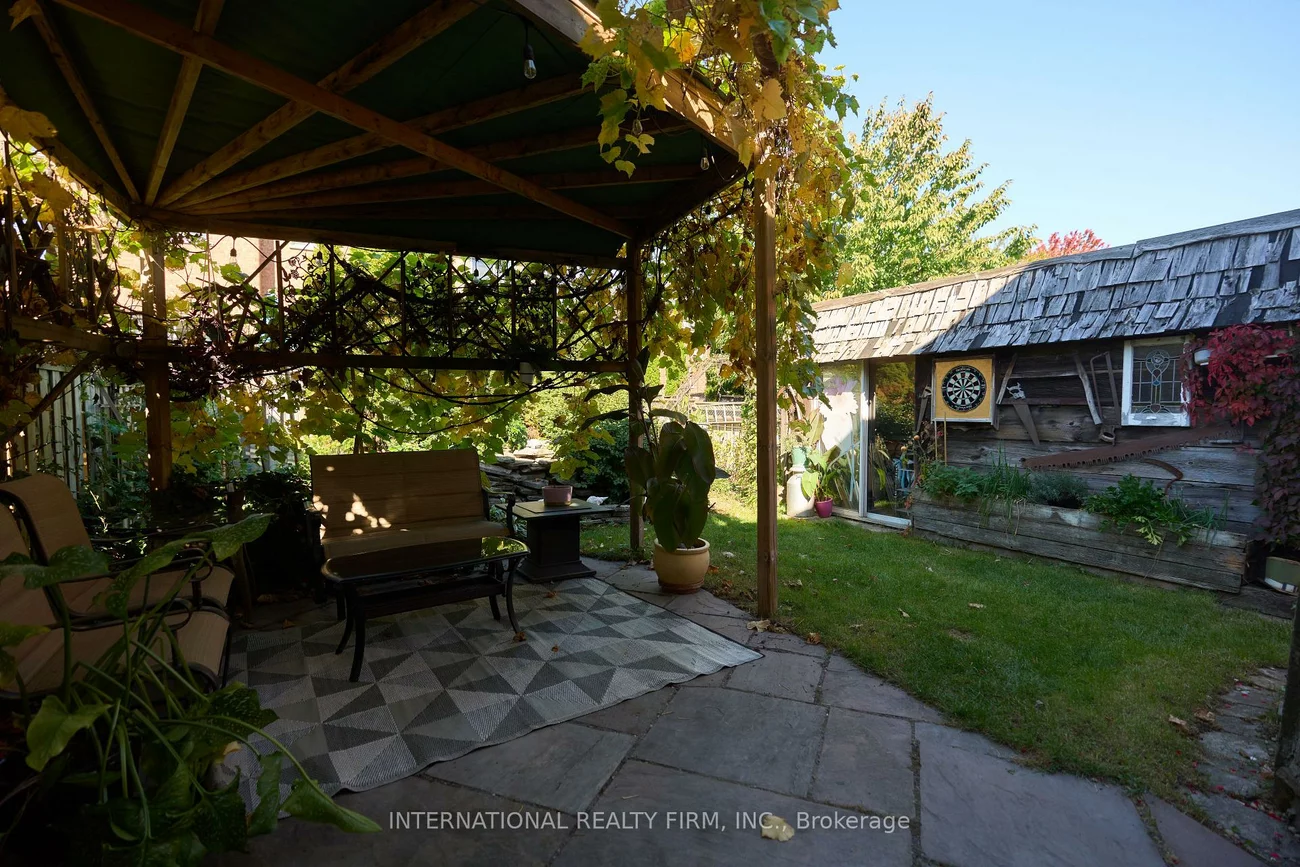 1493, Warbler, 1022 - WT West Oak Trails, Oakville