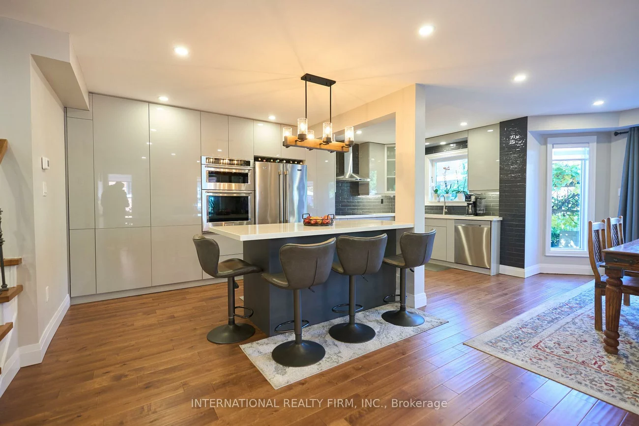 1493, Warbler, 1022 - WT West Oak Trails, Oakville