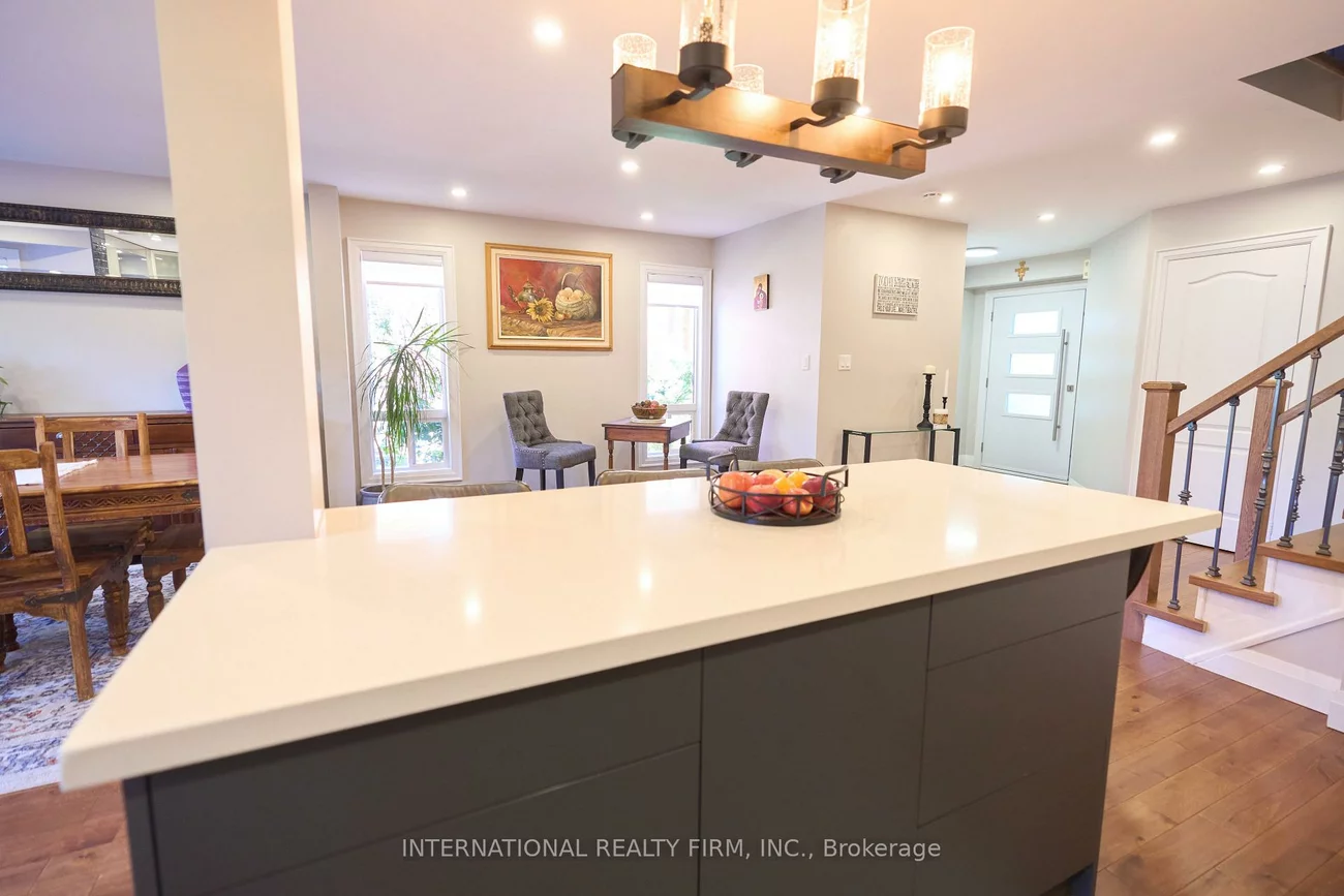 1493, Warbler, 1022 - WT West Oak Trails, Oakville