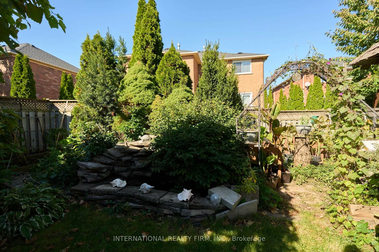 1493, Warbler, 1022 - WT West Oak Trails, Oakville