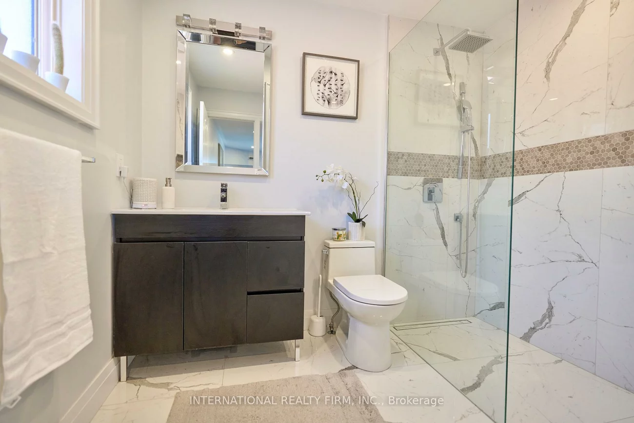 1493, Warbler, 1022 - WT West Oak Trails, Oakville