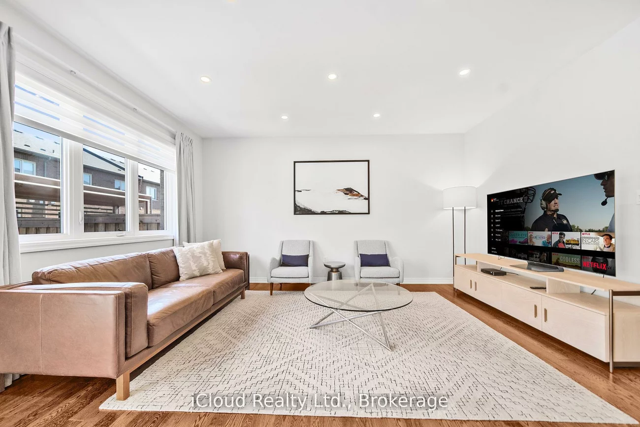3327, Erasmum, 1008 - GO Glenorchy, Oakville