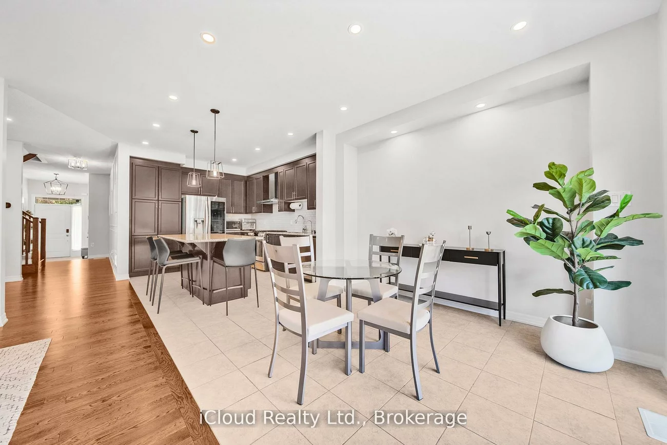 3327, Erasmum, 1008 - GO Glenorchy, Oakville