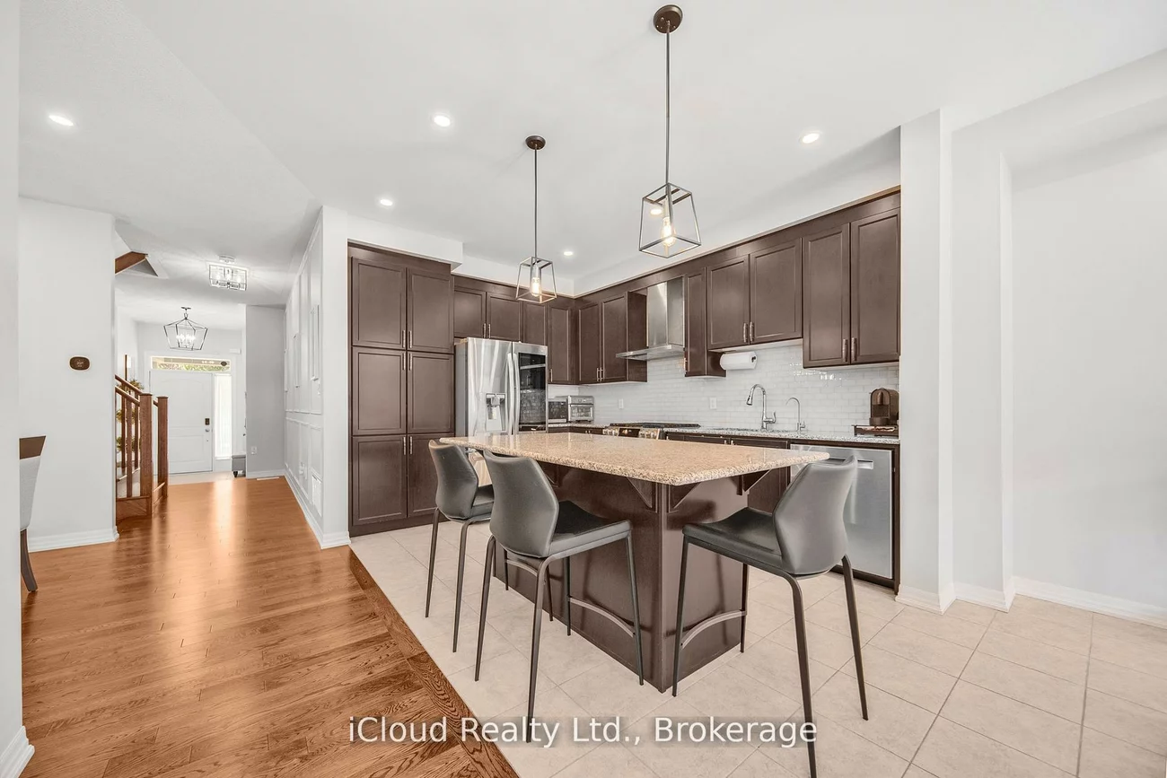 3327, Erasmum, 1008 - GO Glenorchy, Oakville