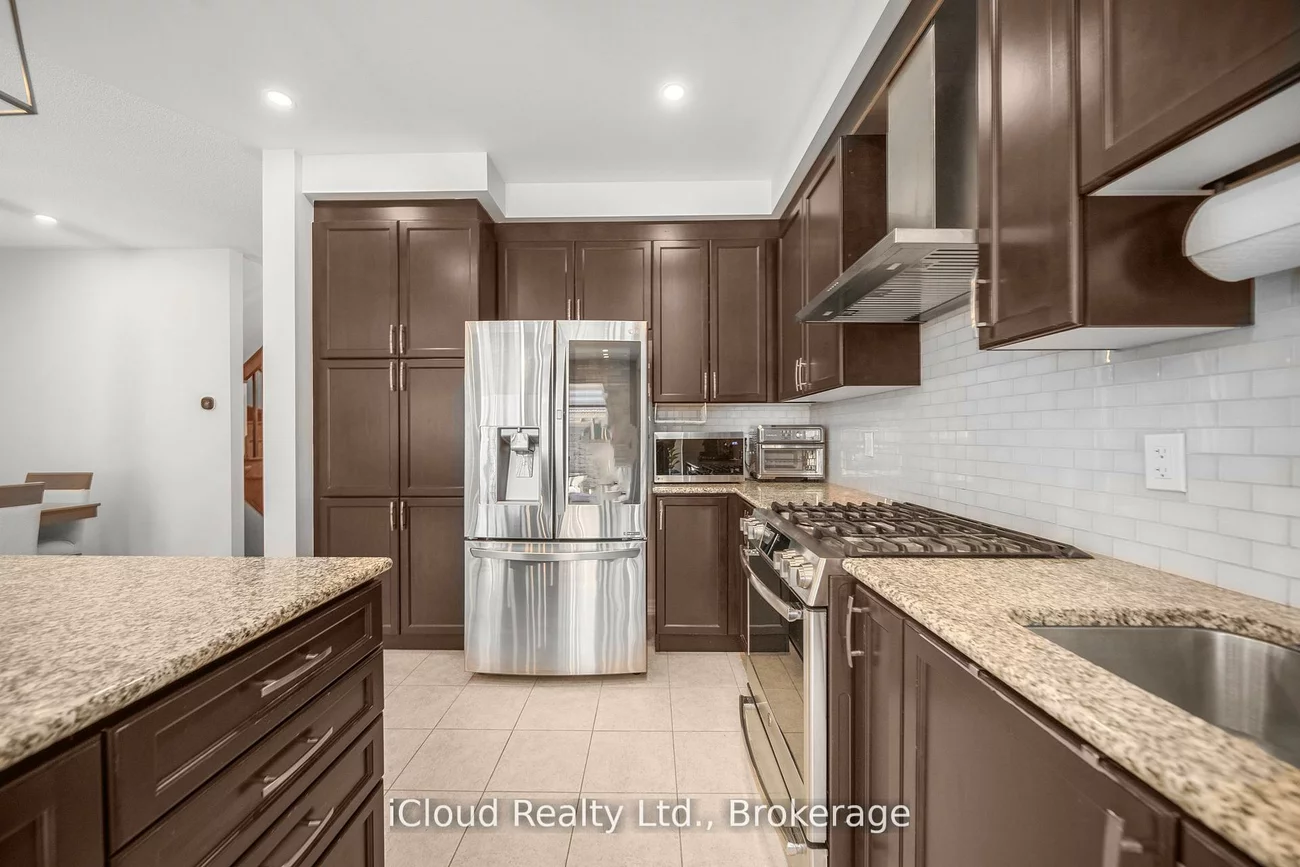 3327, Erasmum, 1008 - GO Glenorchy, Oakville