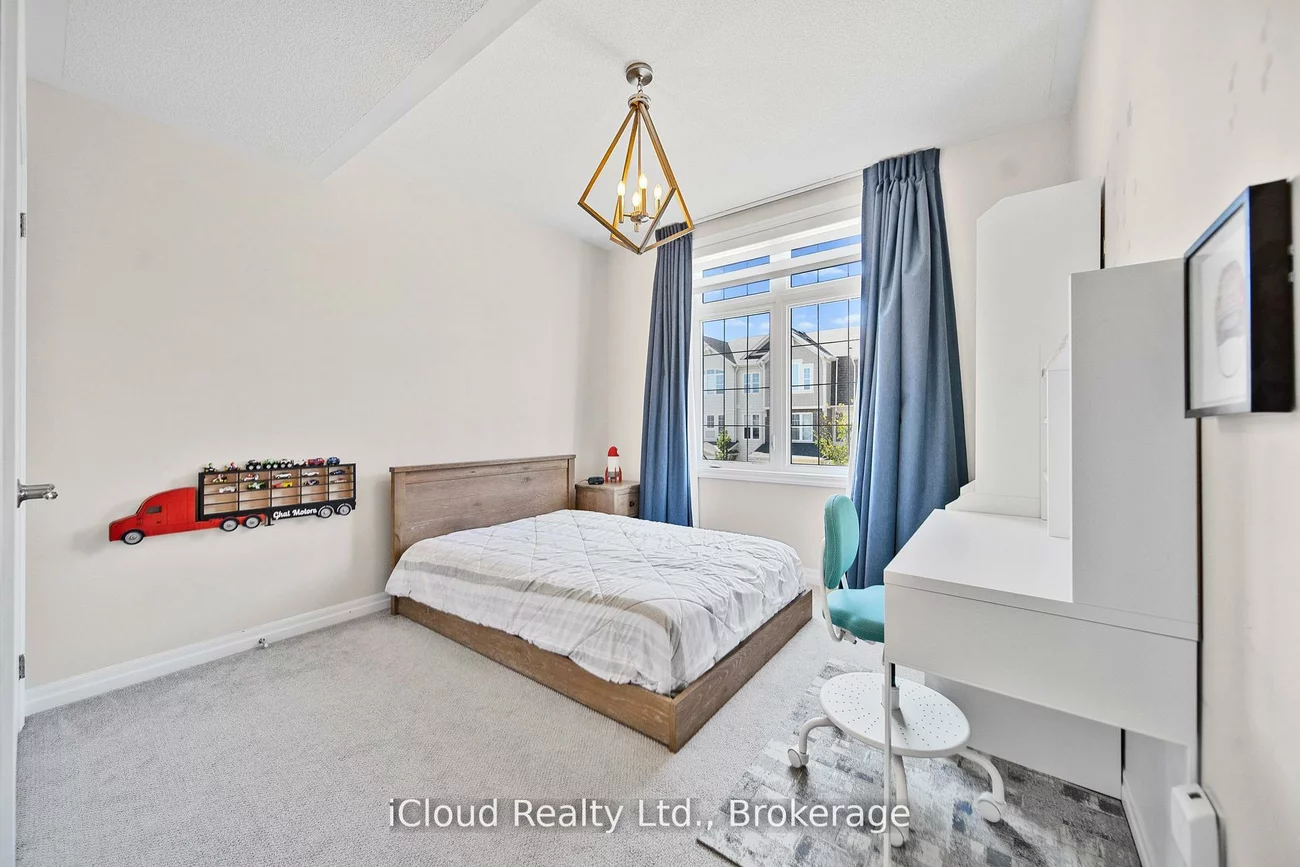 3327, Erasmum, 1008 - GO Glenorchy, Oakville