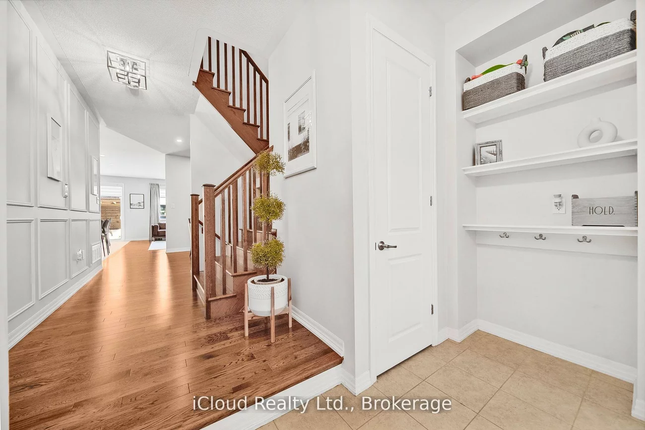 3327, Erasmum, 1008 - GO Glenorchy, Oakville