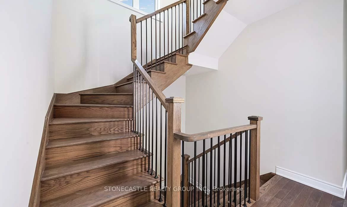 1300, Anthonia, 1010 - JM Joshua Meadows, Oakville