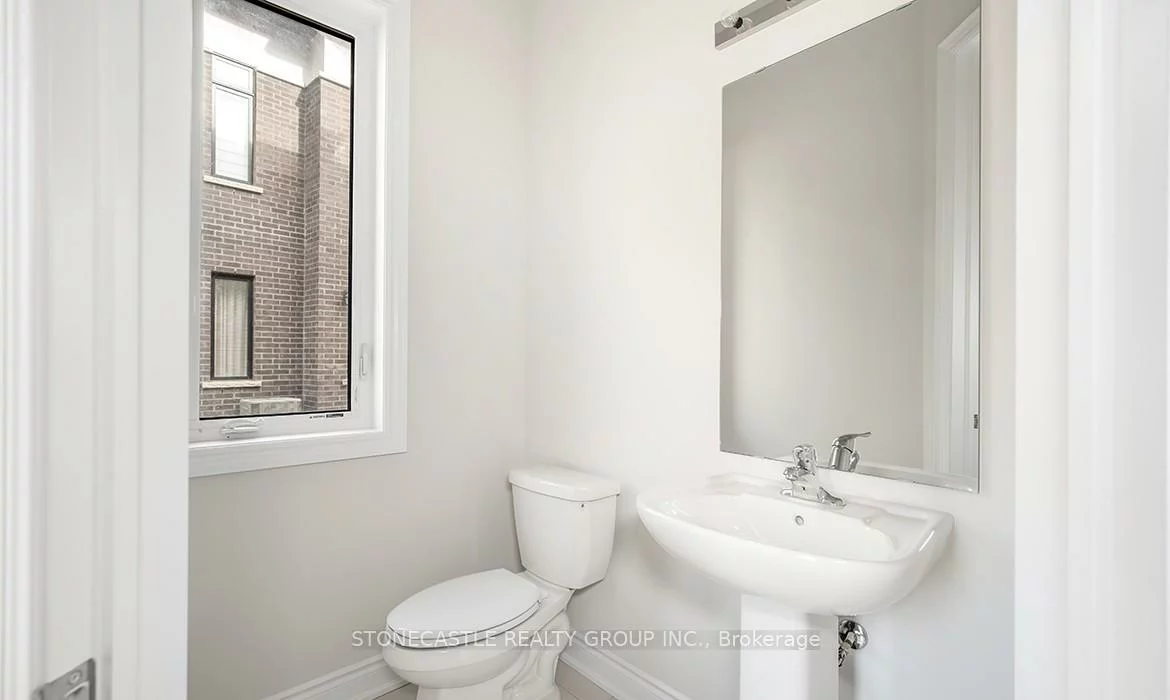 1388, Courtleigh, 1010 - JM Joshua Meadows, Oakville