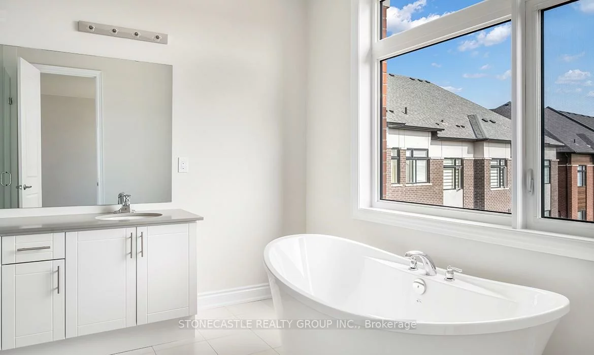 1388, Courtleigh, 1010 - JM Joshua Meadows, Oakville