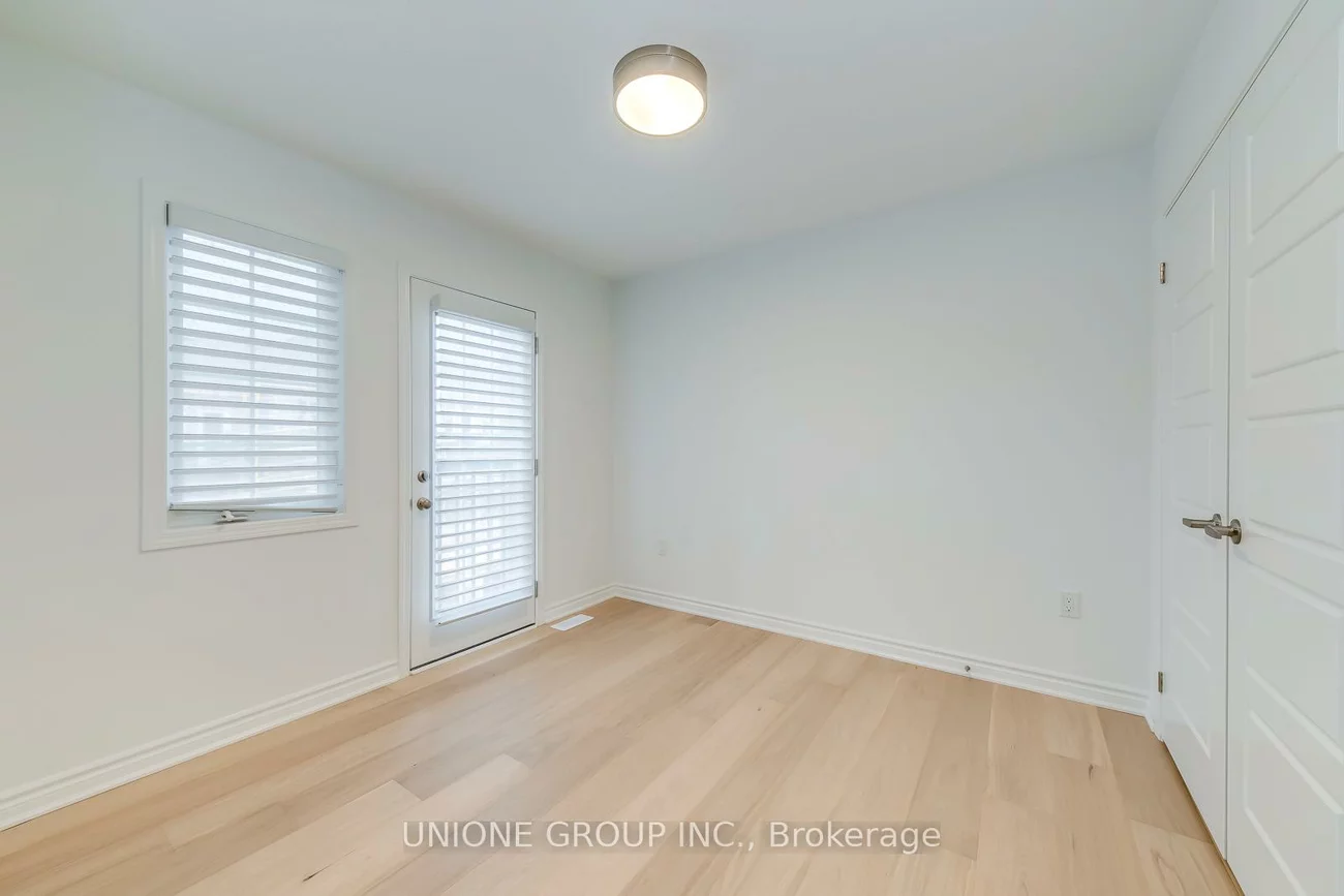 1305, Courtleigh, 1010 - JM Joshua Meadows, Oakville