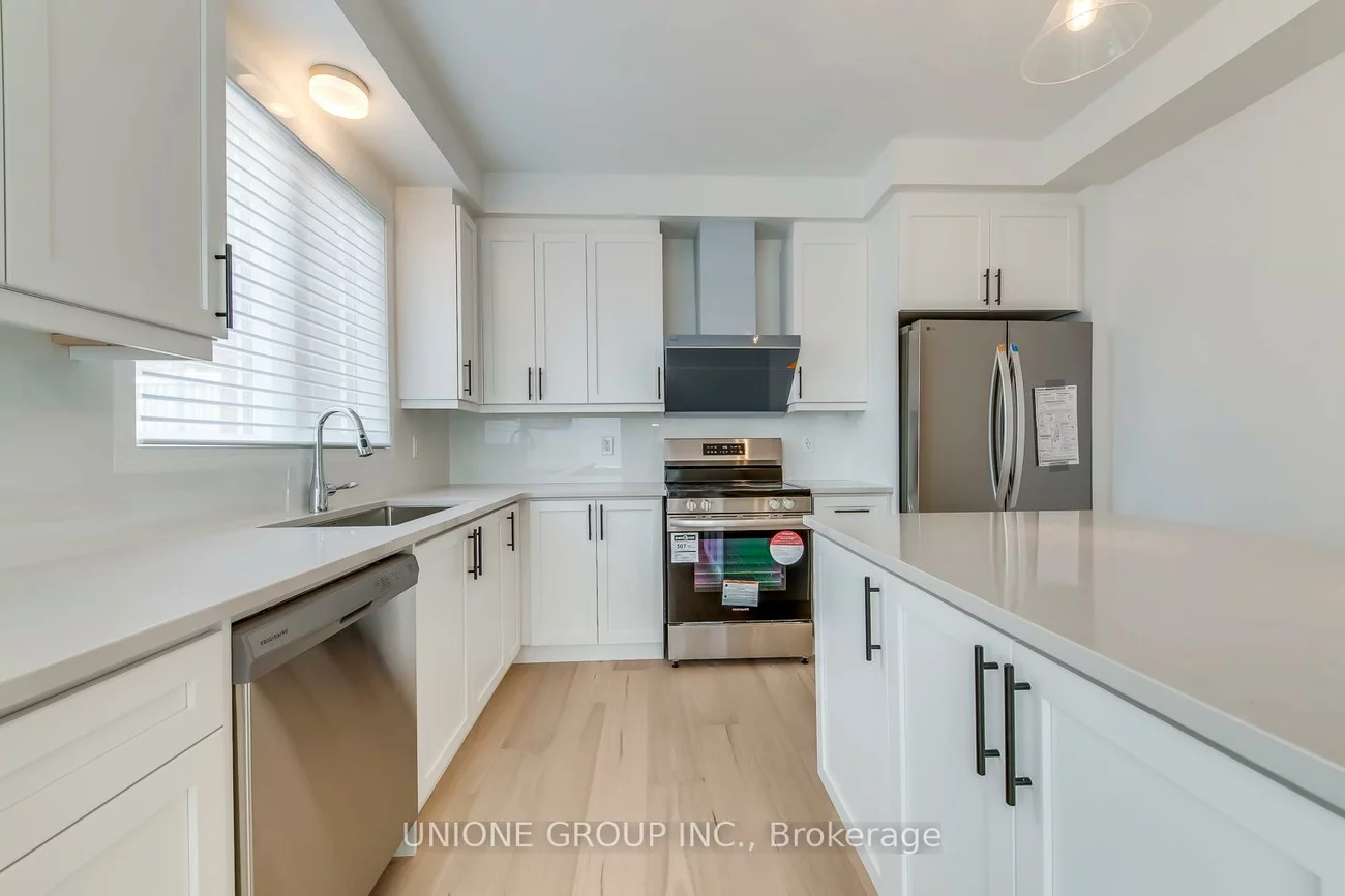 1305, Courtleigh, 1010 - JM Joshua Meadows, Oakville