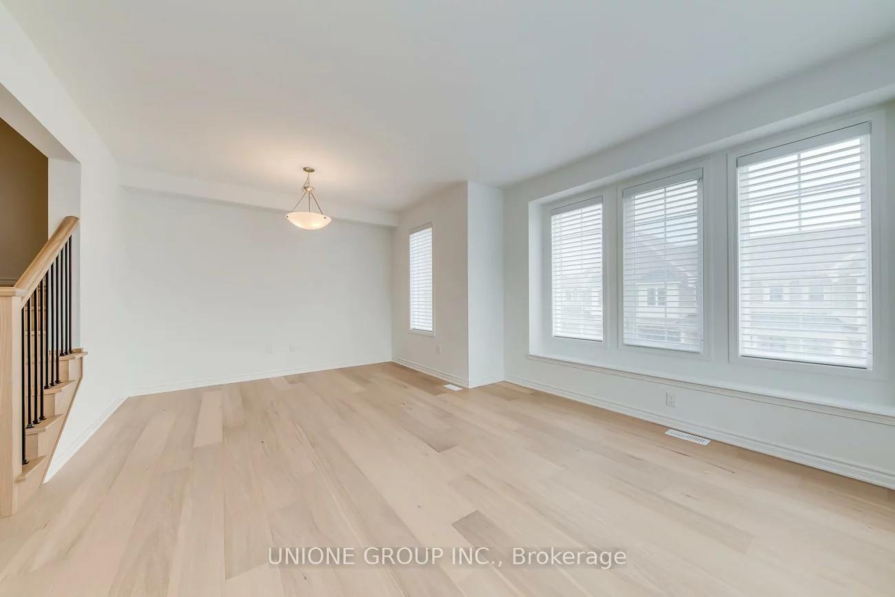 1305, Courtleigh, 1010 - JM Joshua Meadows, Oakville