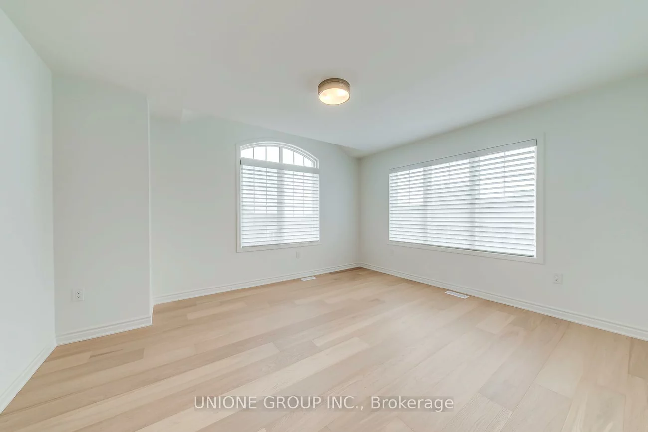 1305, Courtleigh, 1010 - JM Joshua Meadows, Oakville
