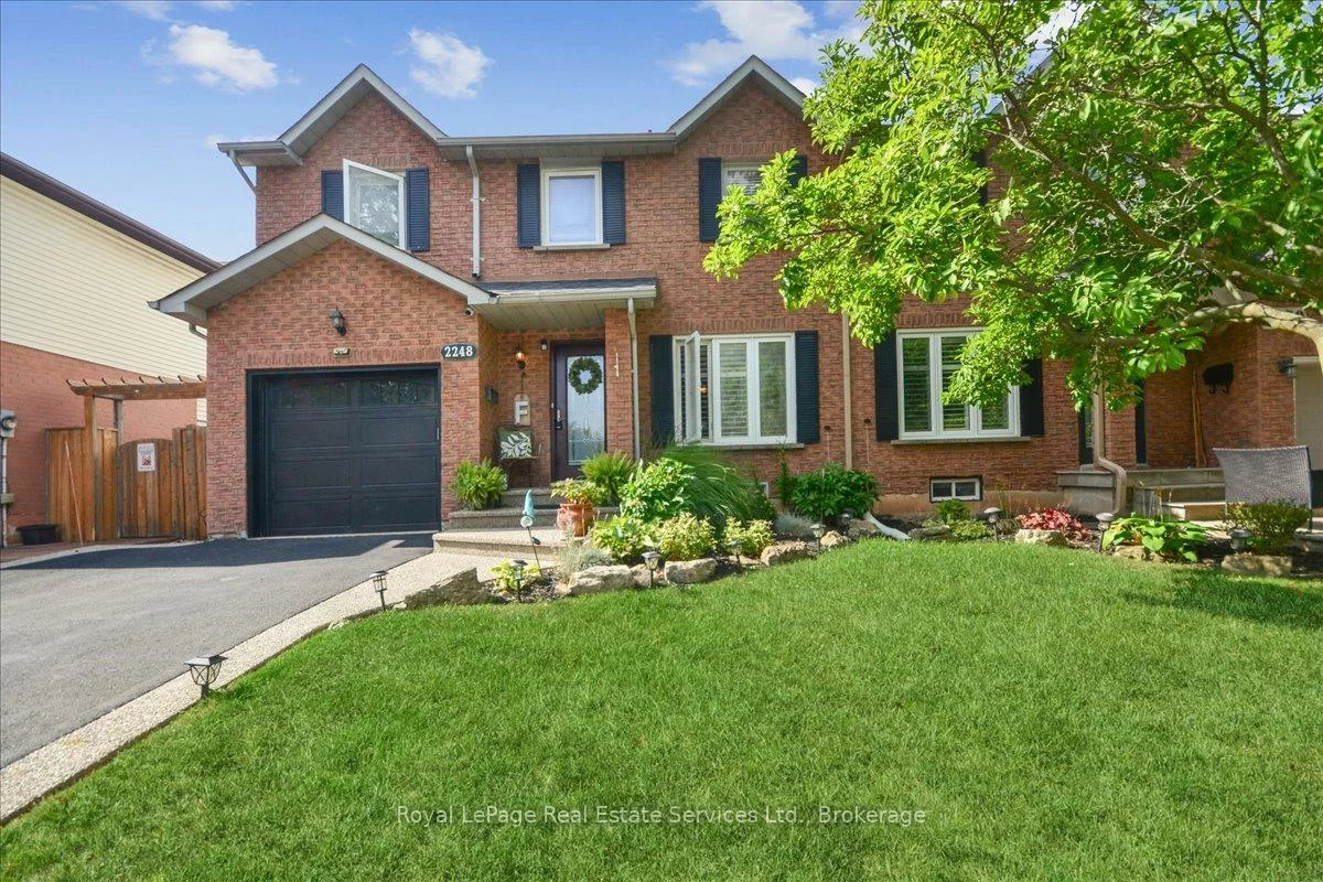 2248, MacLennan, 1015 - RO River Oaks, Oakville