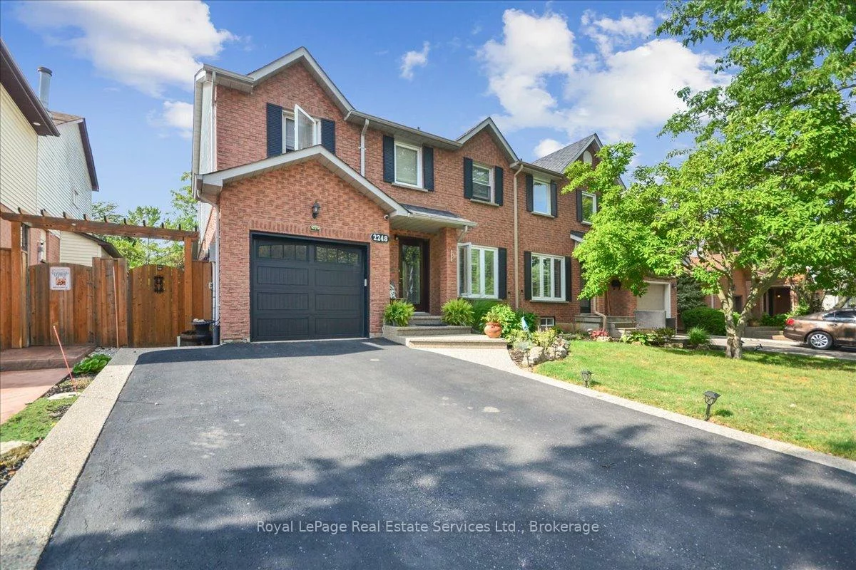 2248, MacLennan, 1015 - RO River Oaks, Oakville