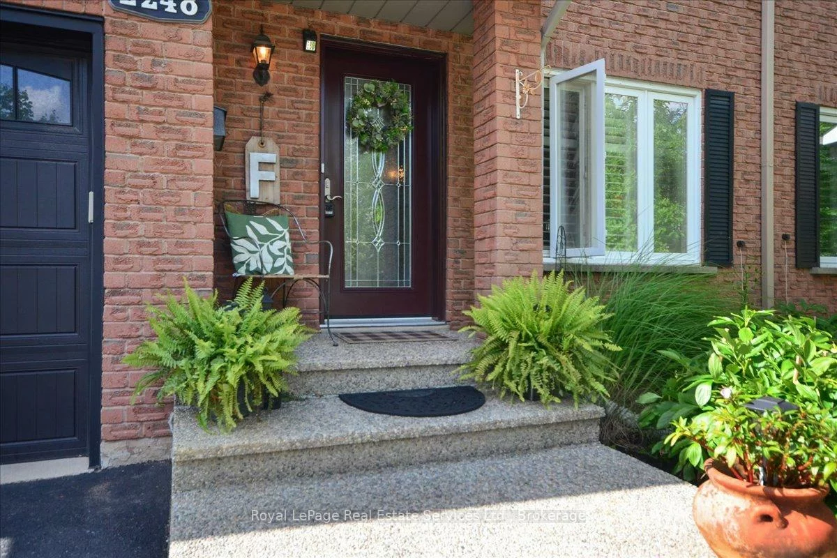 2248, MacLennan, 1015 - RO River Oaks, Oakville