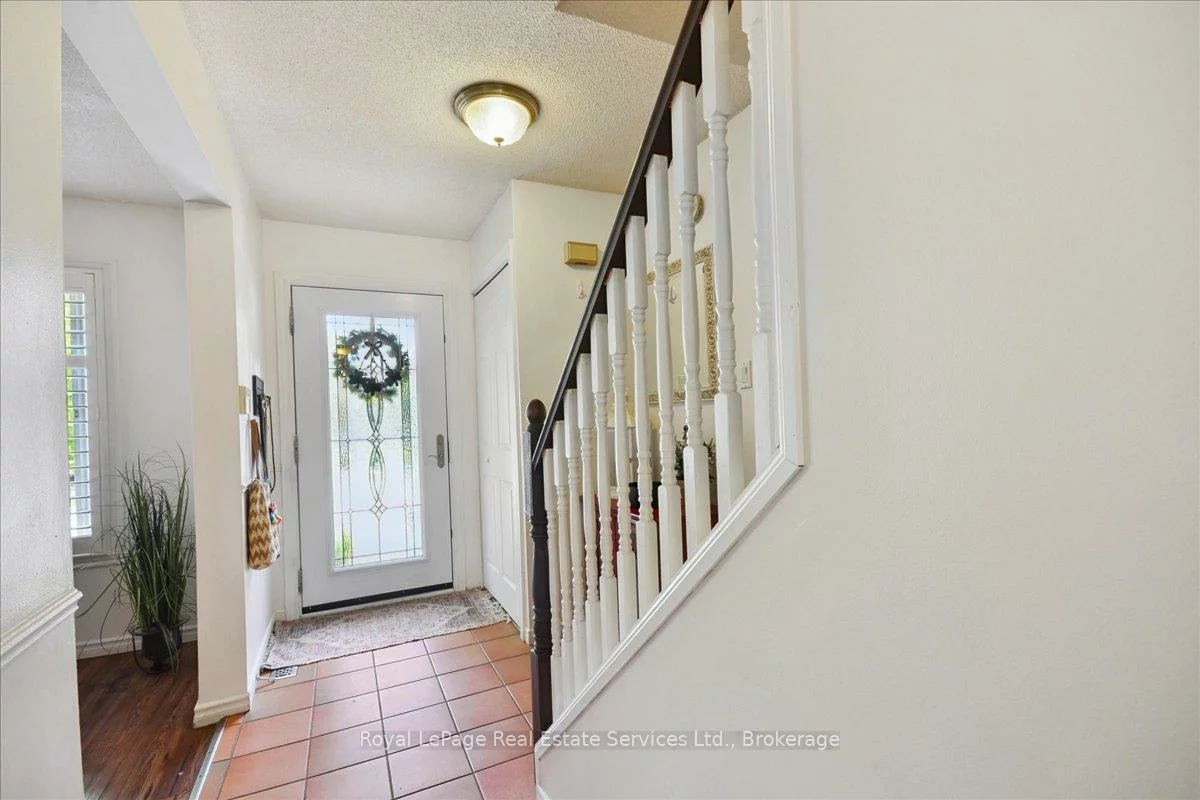 2248, MacLennan, 1015 - RO River Oaks, Oakville