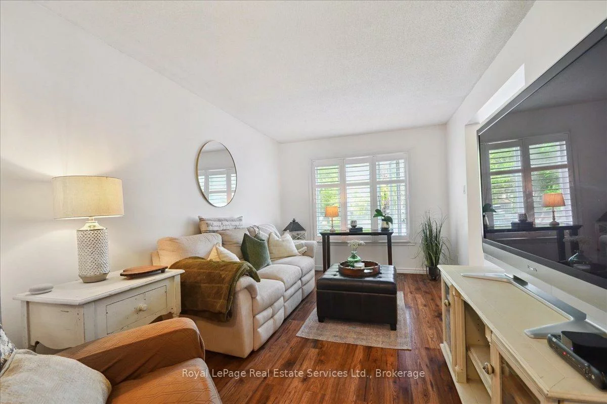 2248, MacLennan, 1015 - RO River Oaks, Oakville
