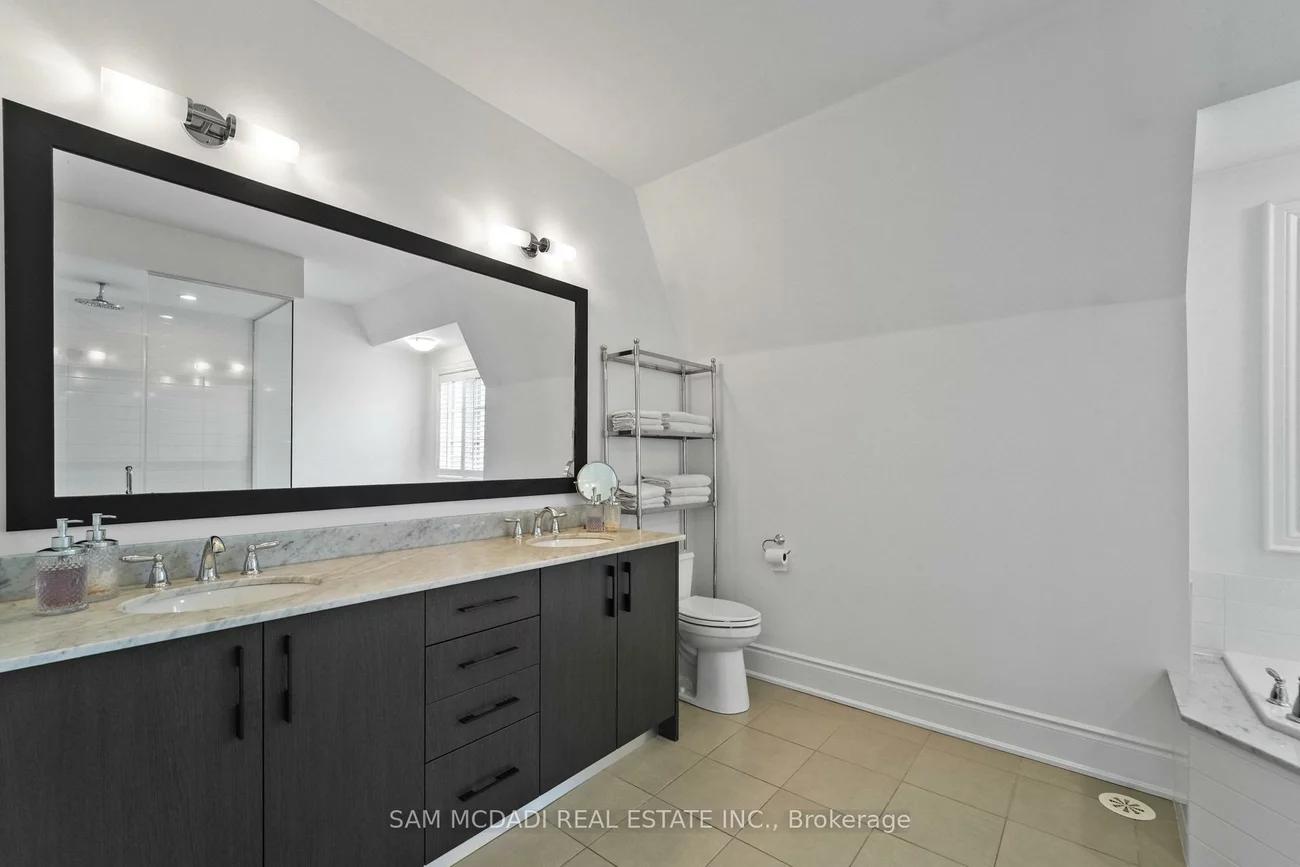 2160, Trafalgar, 1015 - RO River Oaks, Oakville