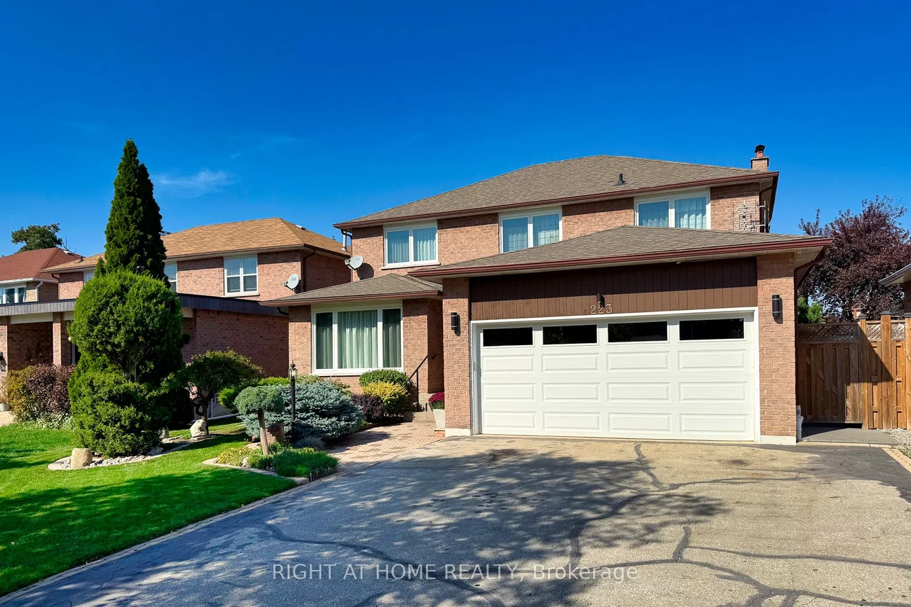 223, River Oaks, 1015 - RO River Oaks, Oakville