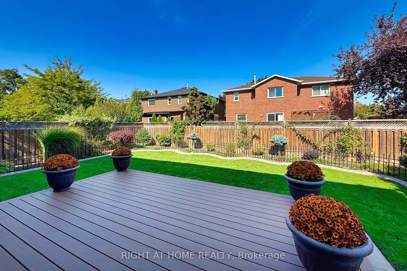 223, River Oaks, 1015 - RO River Oaks, Oakville