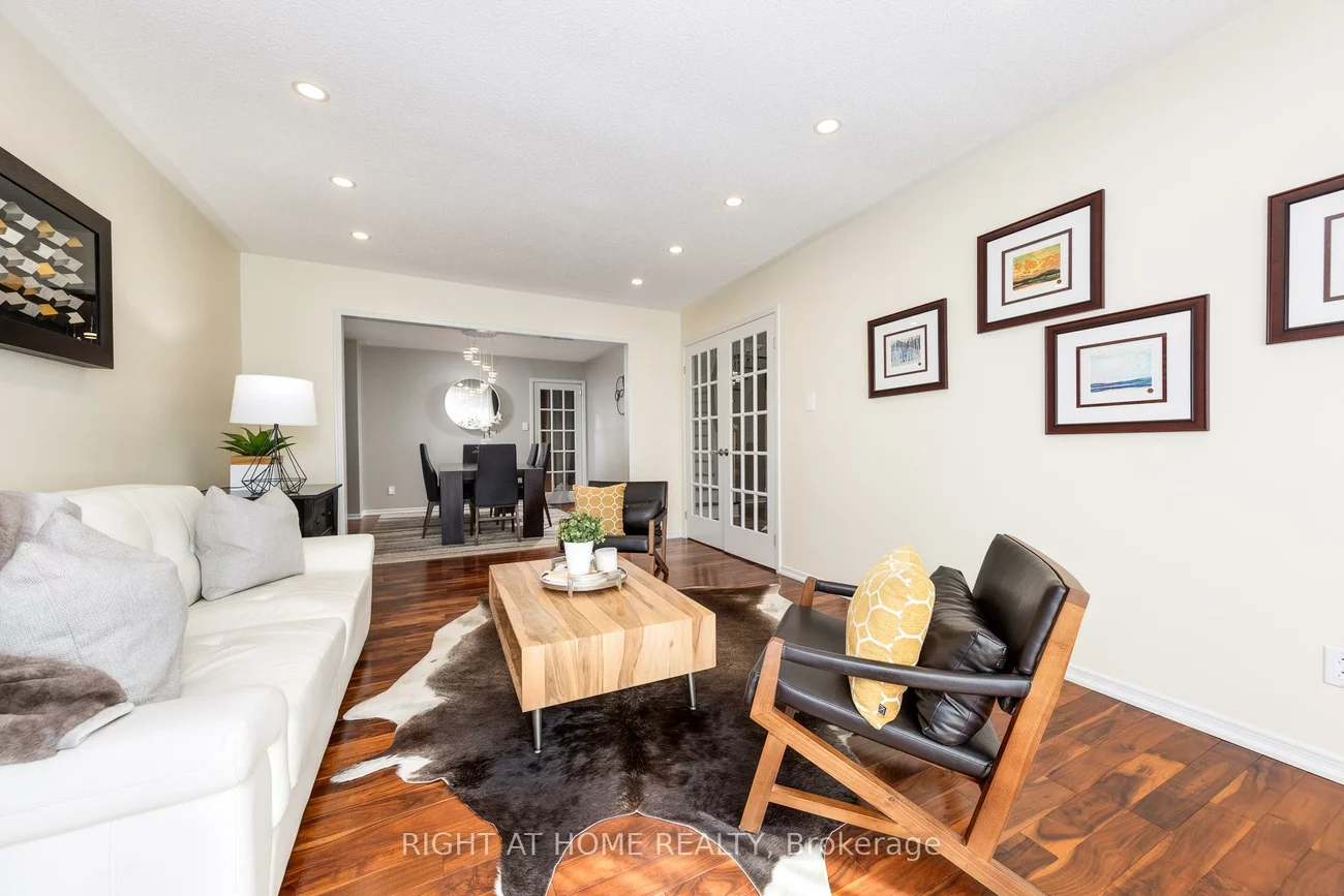 223, River Oaks, 1015 - RO River Oaks, Oakville