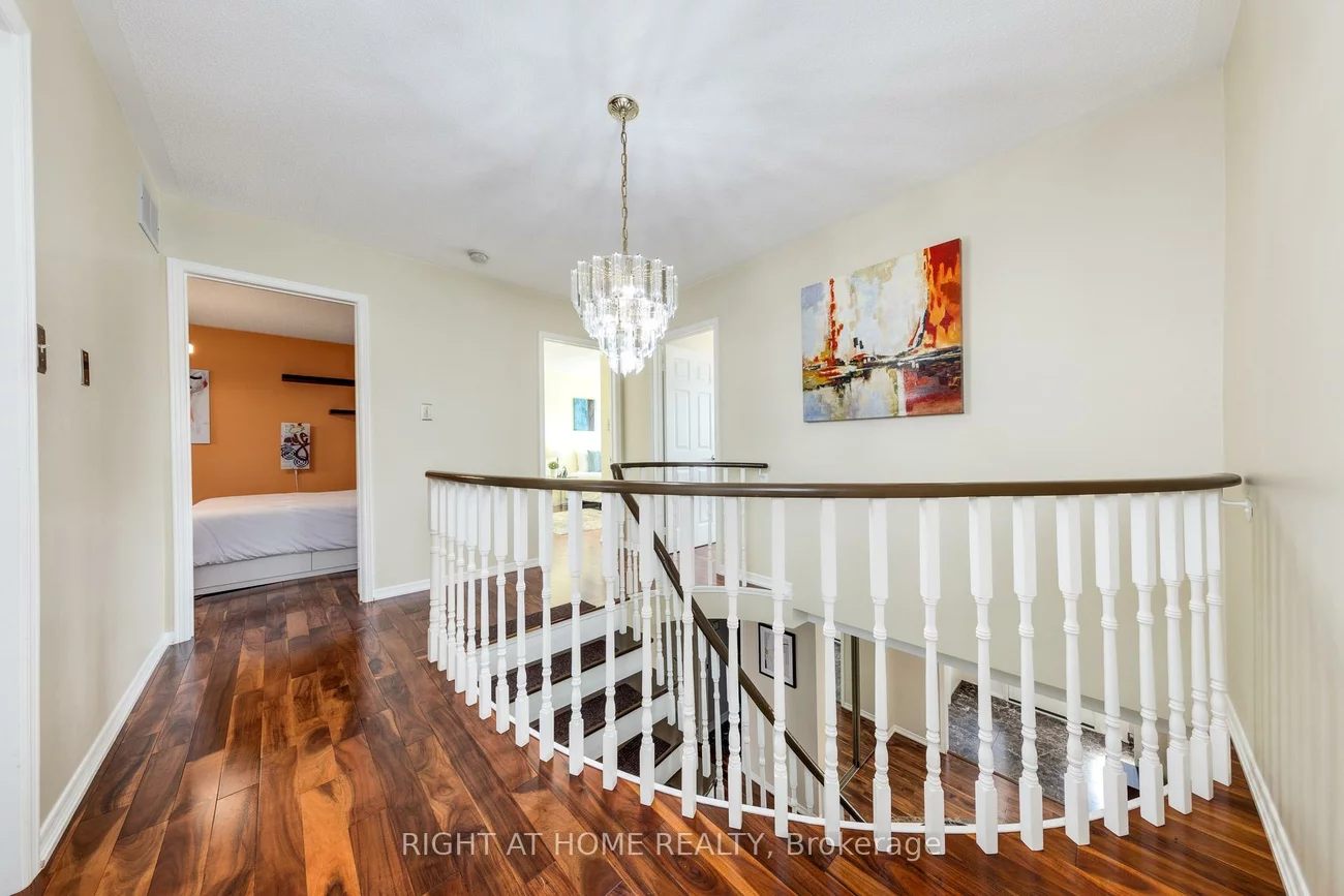 223, River Oaks, 1015 - RO River Oaks, Oakville