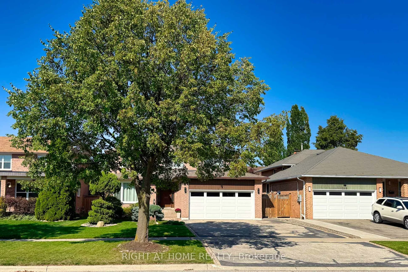 223, River Oaks, 1015 - RO River Oaks, Oakville