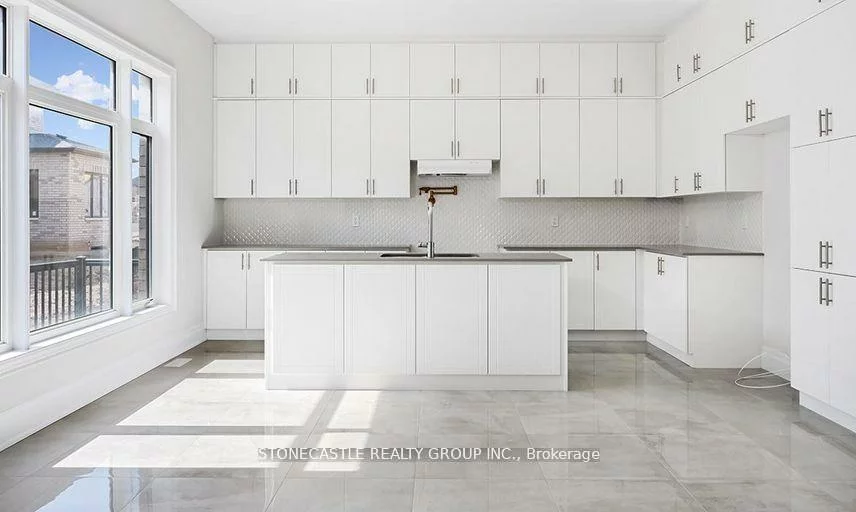 1326, Lynx, 1010 - JM Joshua Meadows, Oakville