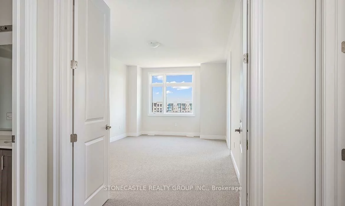 1378, Courtleigh, 1010 - JM Joshua Meadows, Oakville