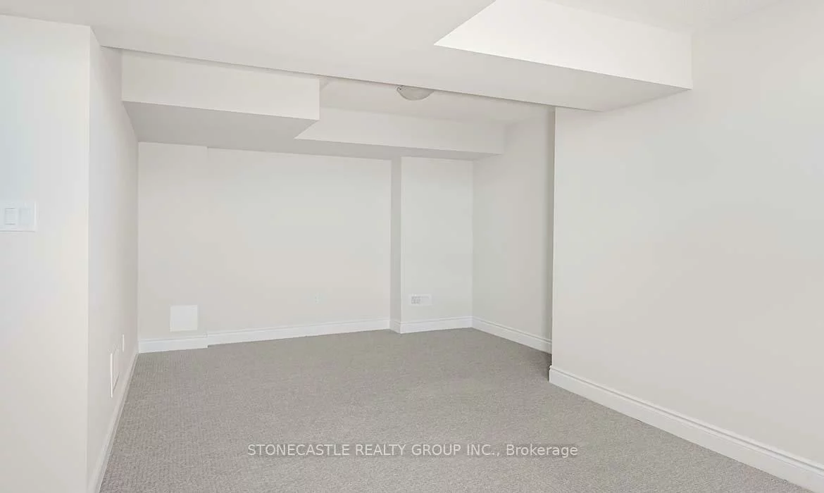 1378, Courtleigh, 1010 - JM Joshua Meadows, Oakville