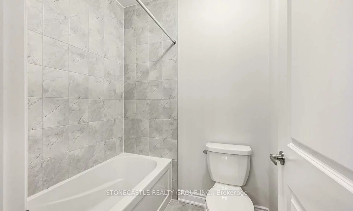 1378, Courtleigh, 1010 - JM Joshua Meadows, Oakville