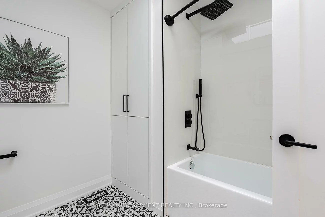 1220, LAMBETH, 1005 - FA Falgarwood, Oakville