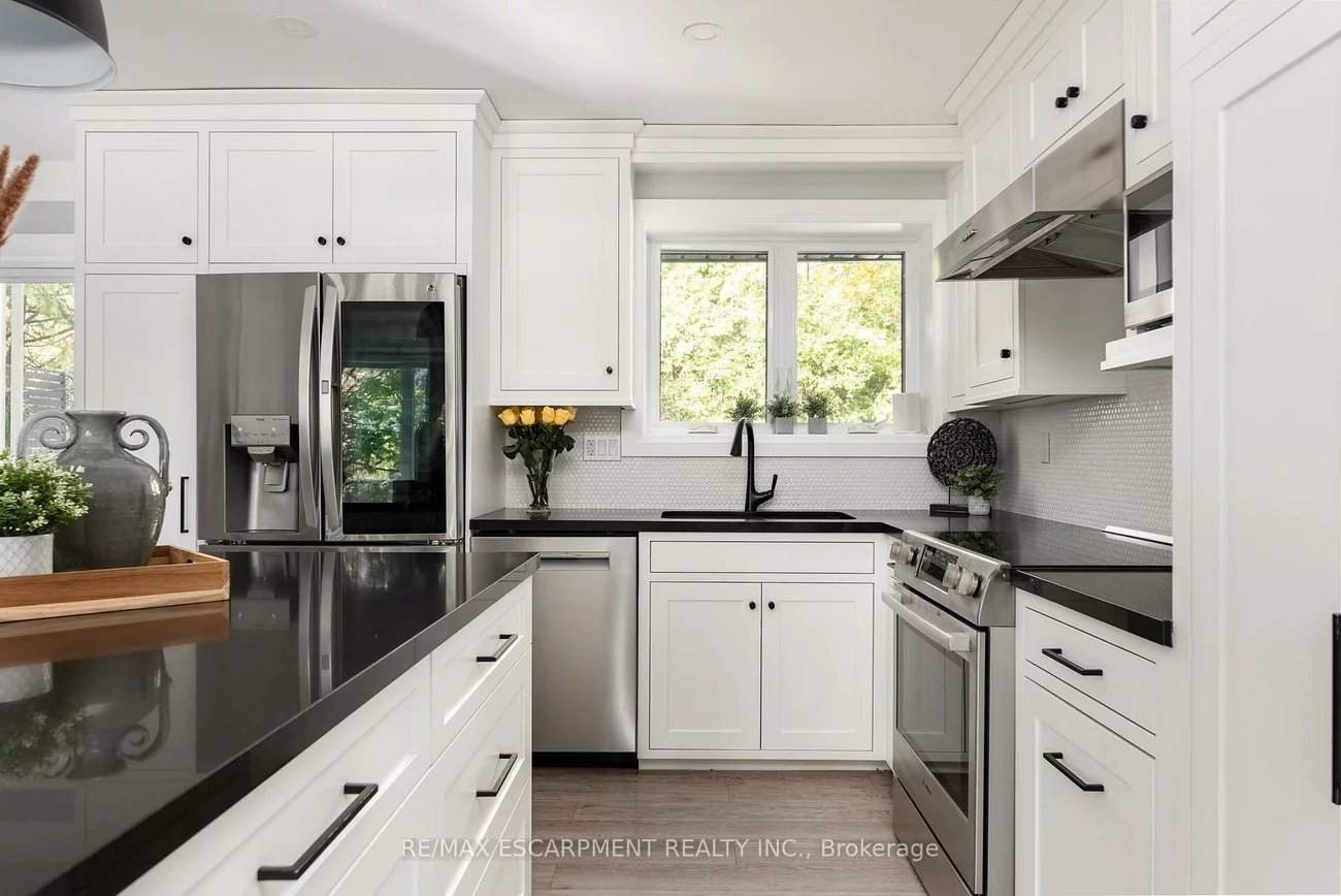 1220, LAMBETH, 1005 - FA Falgarwood, Oakville