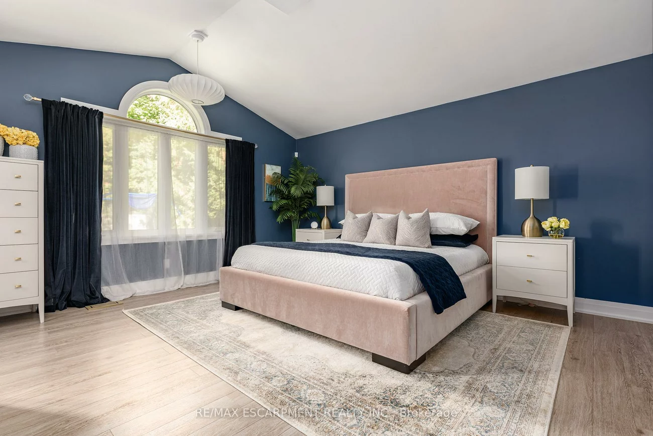 1220, LAMBETH, 1005 - FA Falgarwood, Oakville