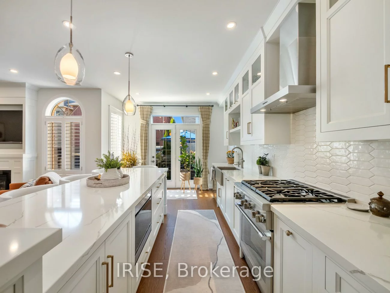 3367, Whilabout, 1001 - BR Bronte, Oakville