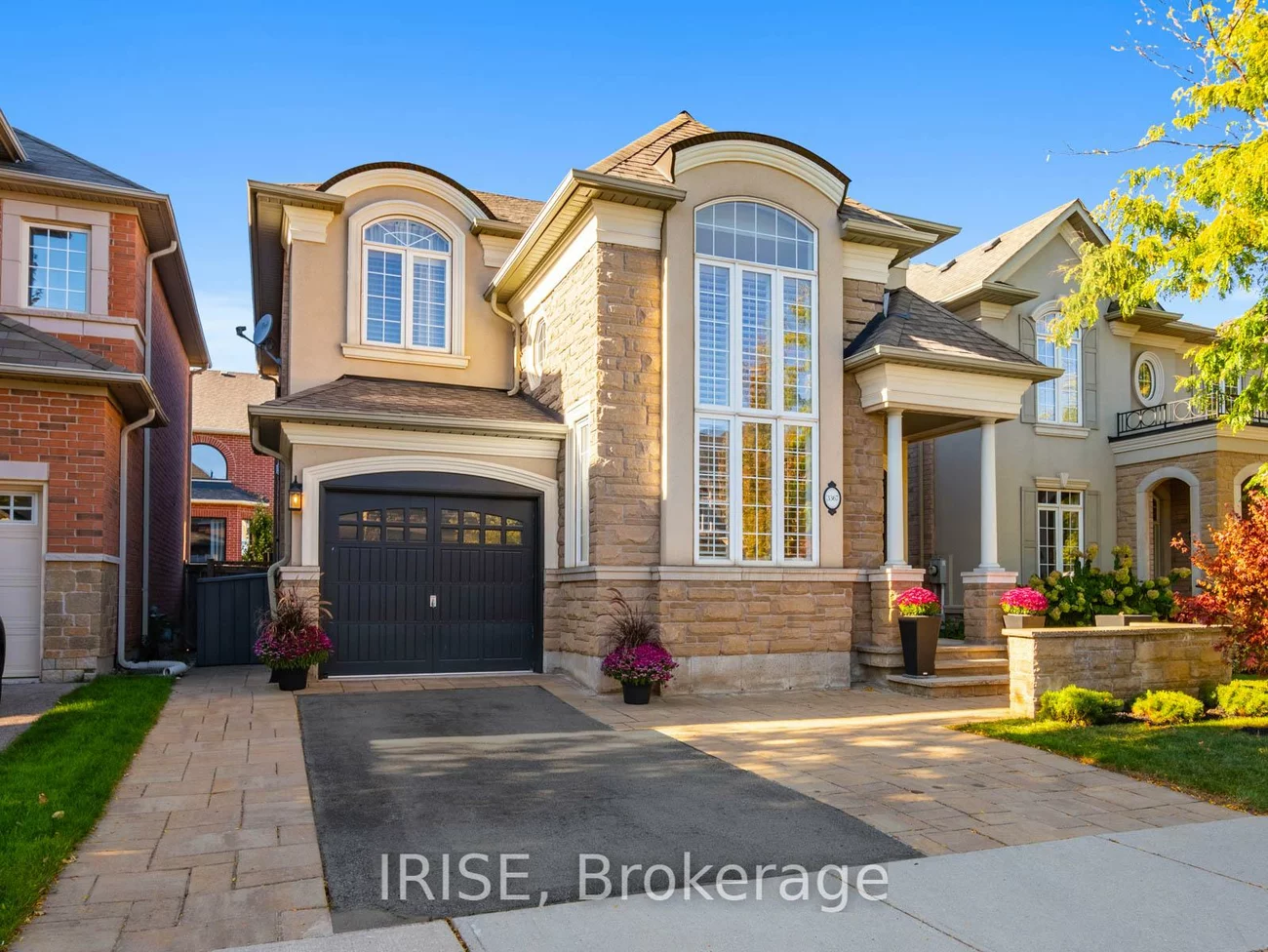 3367, Whilabout, 1001 - BR Bronte, Oakville