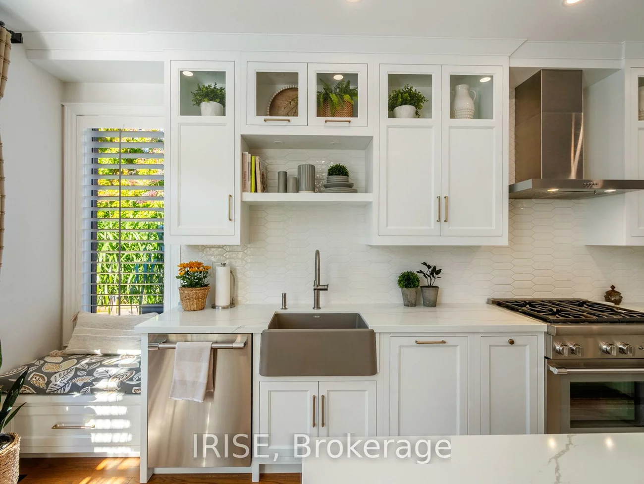 3367, Whilabout, 1001 - BR Bronte, Oakville
