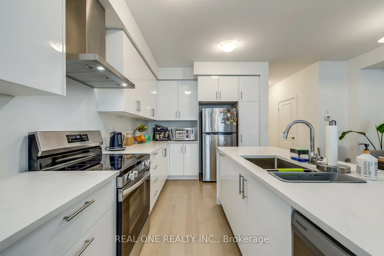 3054, Harvard, 1010 - JM Joshua Meadows, Oakville