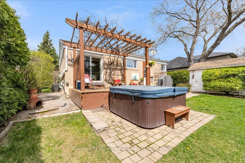 1504, Bridge, 1020 - WO West, Oakville