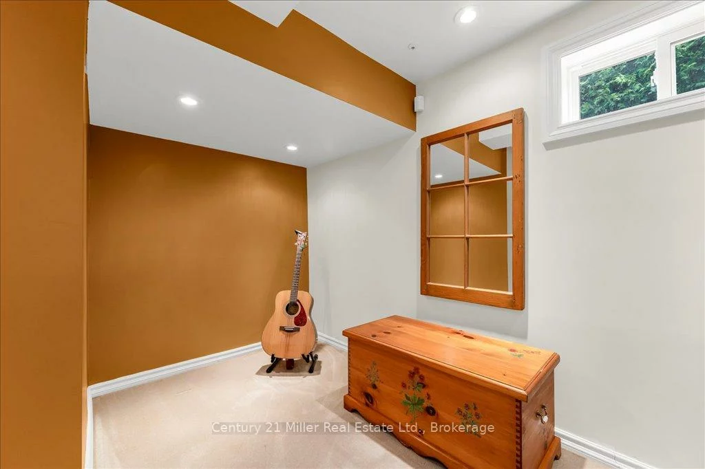 1504, Bridge, 1020 - WO West, Oakville
