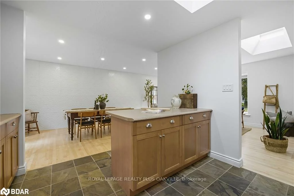 2159, Hixon, 1001 - BR Bronte, Oakville