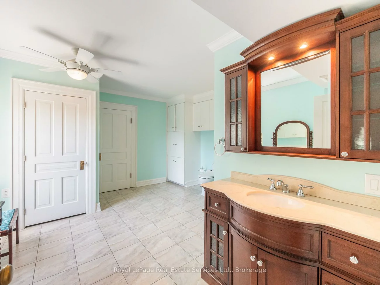 3175, Lakeshore, 1001 - BR Bronte, Oakville