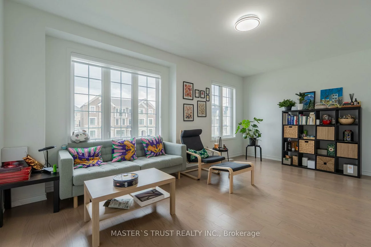 1369, William Halton, 1010 - JM Joshua Meadows, Oakville