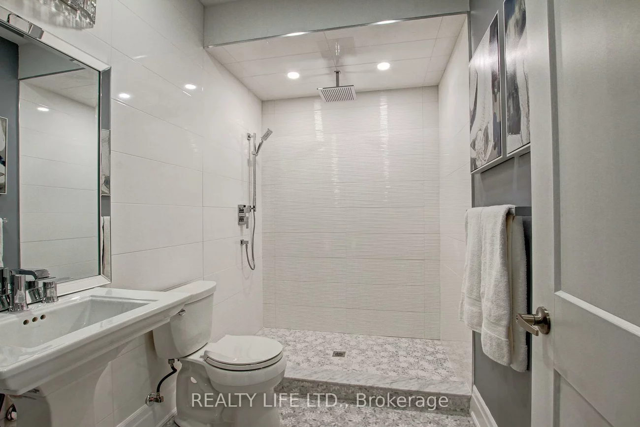 3140, Daniel, 1008 - GO Glenorchy, Oakville