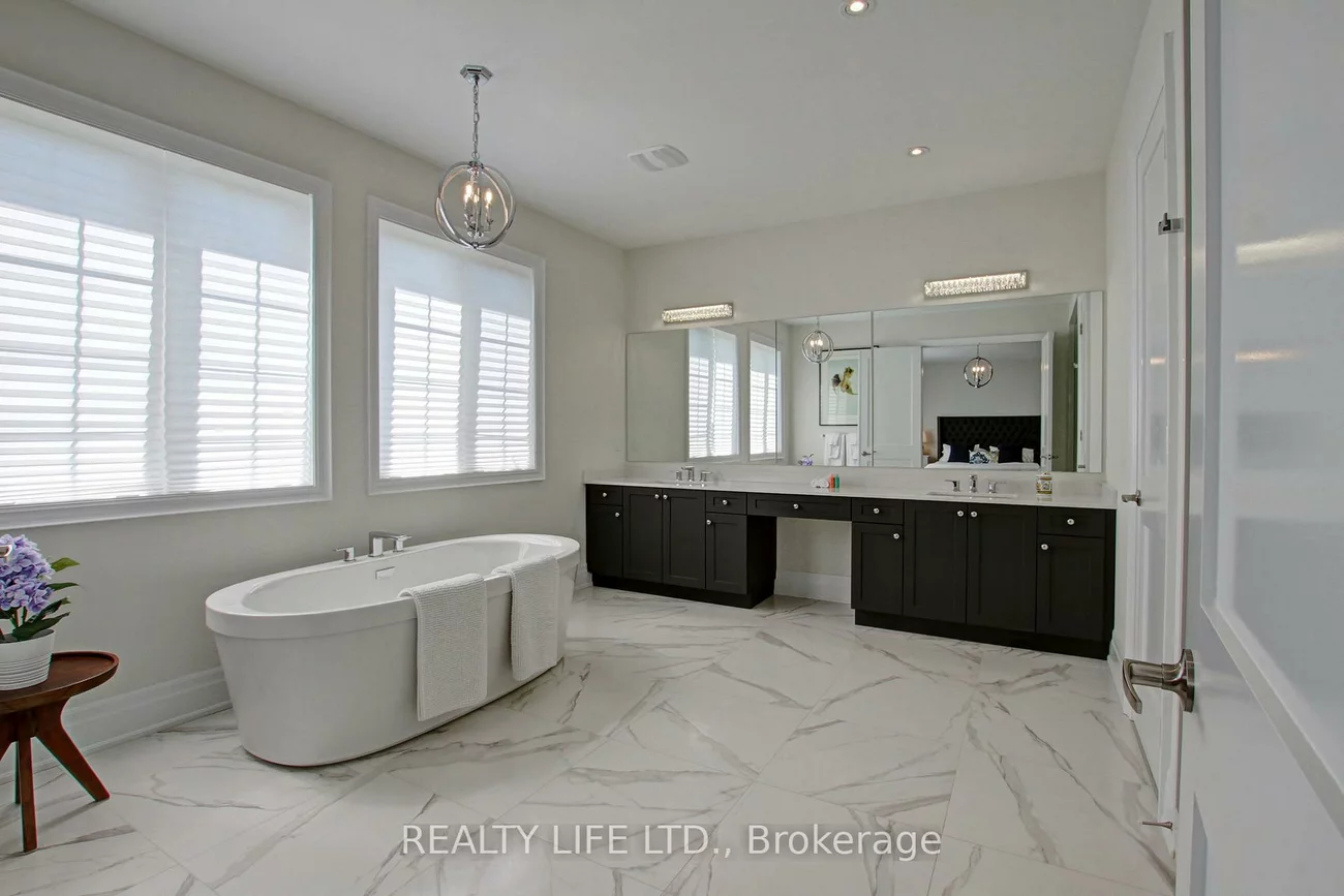 3140, Daniel, 1008 - GO Glenorchy, Oakville